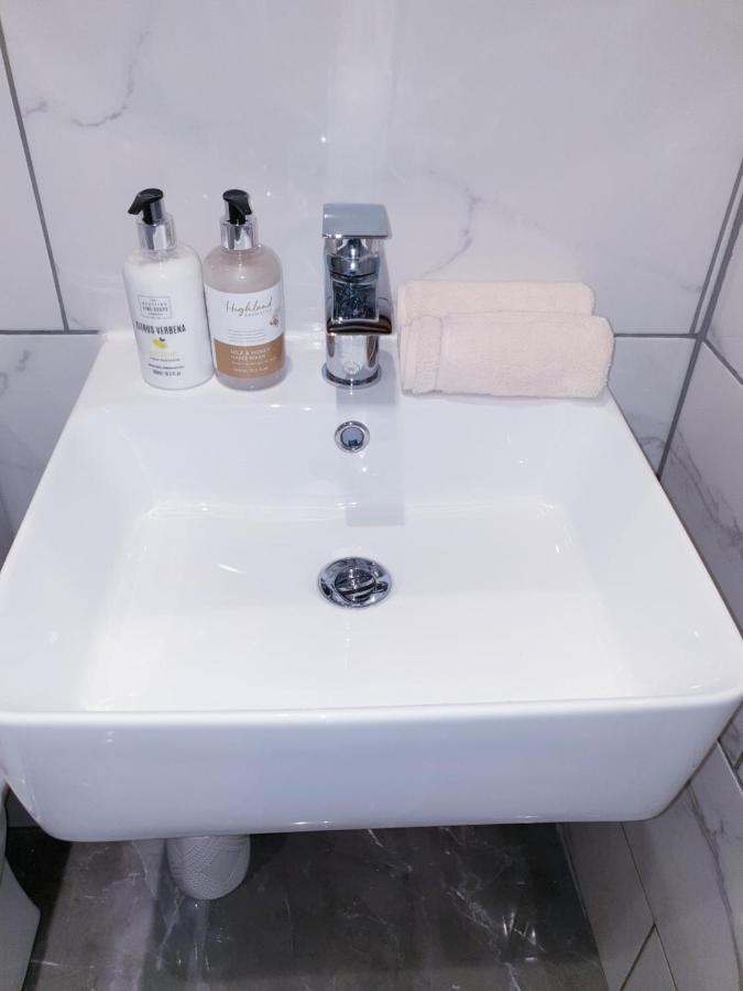 Luxury 1 Bed Close To Town Centre With Free Parking Southend-on-Sea Bagian luar foto